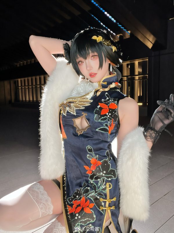 深空之眼陵光旗袍COS|瓜希酱演绎冷艳东方美学与优雅张力 深空之眼陵光旗袍COS|瓜希酱演绎冷艳东方美学与优雅张力