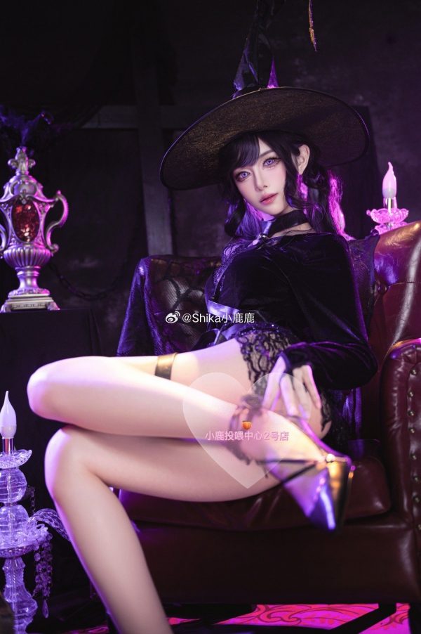 魔女怎么玩出高级感？Shika小鹿鹿万圣节魔女cos与摄影氛围赏析