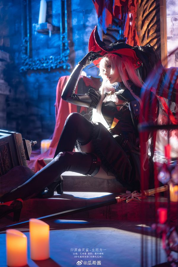 瓜希酱归溟幽灵鲨COS:演绎明日方舟深海猎杀者的冷艳与危险 瓜希酱归溟幽灵鲨COS:演绎明日方舟深海猎杀者的冷艳与危险