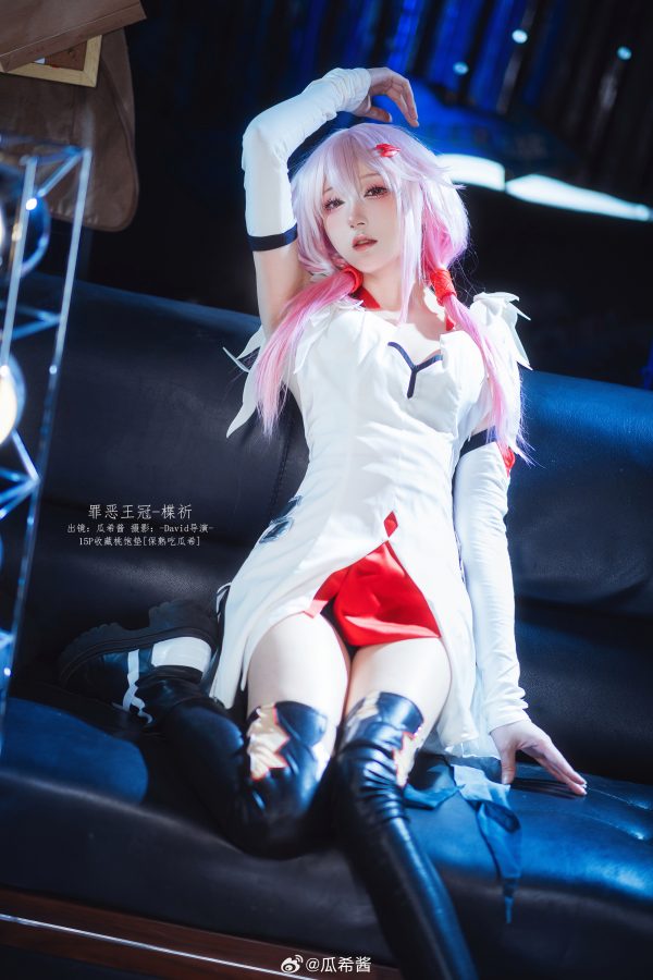 瓜希酱楪祈COS:完美演绎罪恶王冠冷艳少女的神秘与坚毅 瓜希酱楪祈COS:完美演绎罪恶王冠冷艳少女的神秘与坚毅