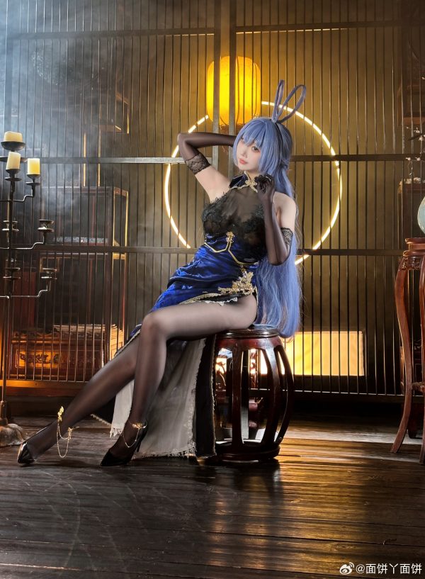 面饼仙儿花园COS:当传奇战舰换上东方华服女王气场依旧瞩目 面饼仙儿花园COS:当传奇战舰换上东方华服女王气场依旧瞩目