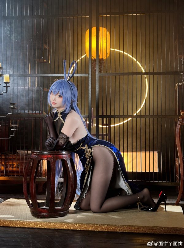 面饼仙儿花园COS:当传奇战舰换上东方华服女王气场依旧瞩目 面饼仙儿花园COS:当传奇战舰换上东方华服女王气场依旧瞩目