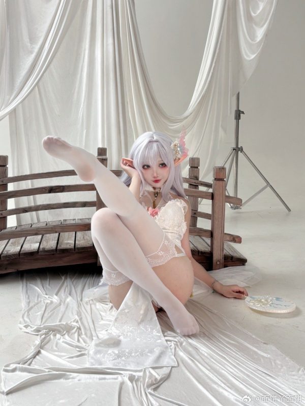 旗袍版面饼仙儿COS赏析：阿尔比恩高贵冷艳与优雅的完美融合