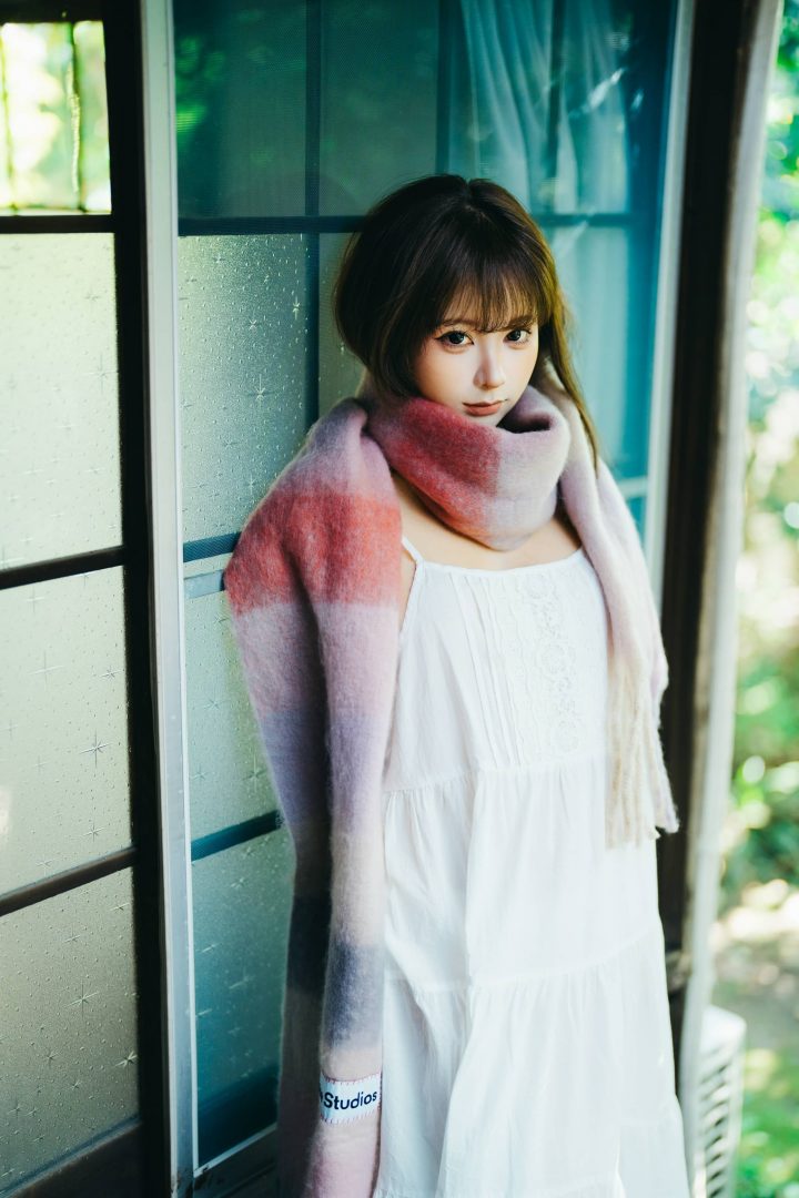 蠢沫沫冬日COS氛围赏析:光在冬日停留她在温度之外轻声呼吸 蠢沫沫冬日COS氛围赏析:光在冬日停留她在温度之外轻声呼吸