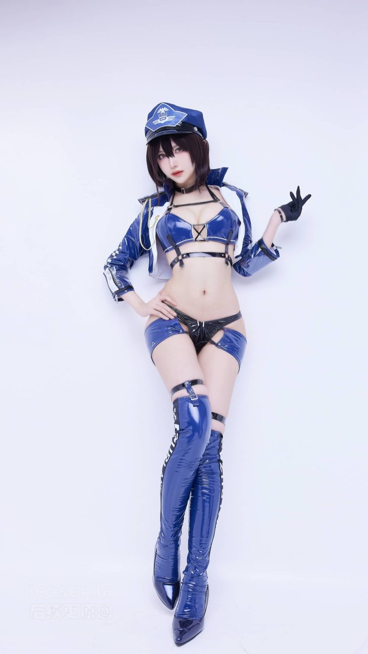 Shika小鹿鹿巴尔的摩COS：碧蓝航线干练帅气舰娘的高质感演绎