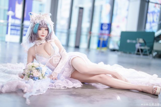 当柴郡穿上婚纱:中岛莫之子i的甜系花嫁COS把陪伴感具象化了 当柴郡穿上婚纱:中岛莫之子i的甜系花嫁COS把陪伴感具象化了