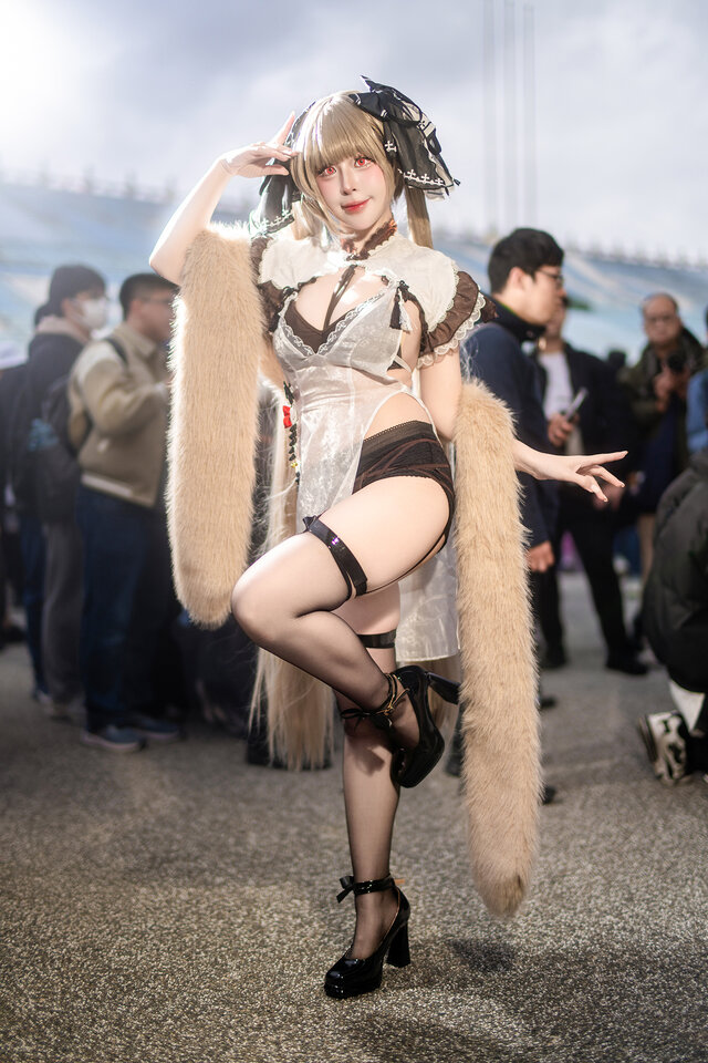 顶级身材完美共鸣!Chayanisa旗袍版可畏COS倾情演绎暗香生辉 顶级身材完美共鸣!Chayanisa旗袍版可畏COS倾情演绎暗香生辉