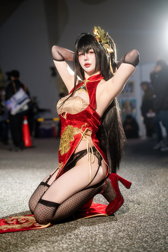 绝美重樱降临FF46! TAKO旗袍版大凤COS致命诱惑高呼顶不住 绝美重樱降临FF46! TAKO旗袍版大凤COS致命诱惑高呼顶不住