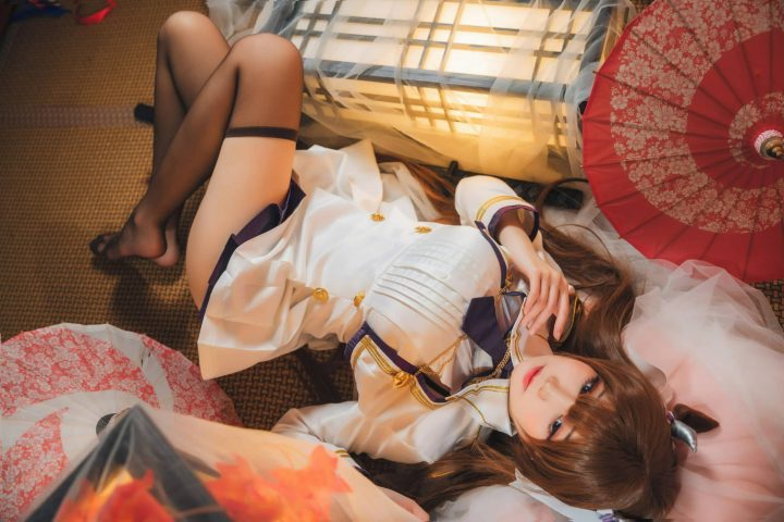 碧蓝航线·樫野COS:焖焖碳演绎纯白军武与和风浮世绘的交织 碧蓝航线·樫野COS:焖焖碳演绎纯白军武与和风浮世绘的交织