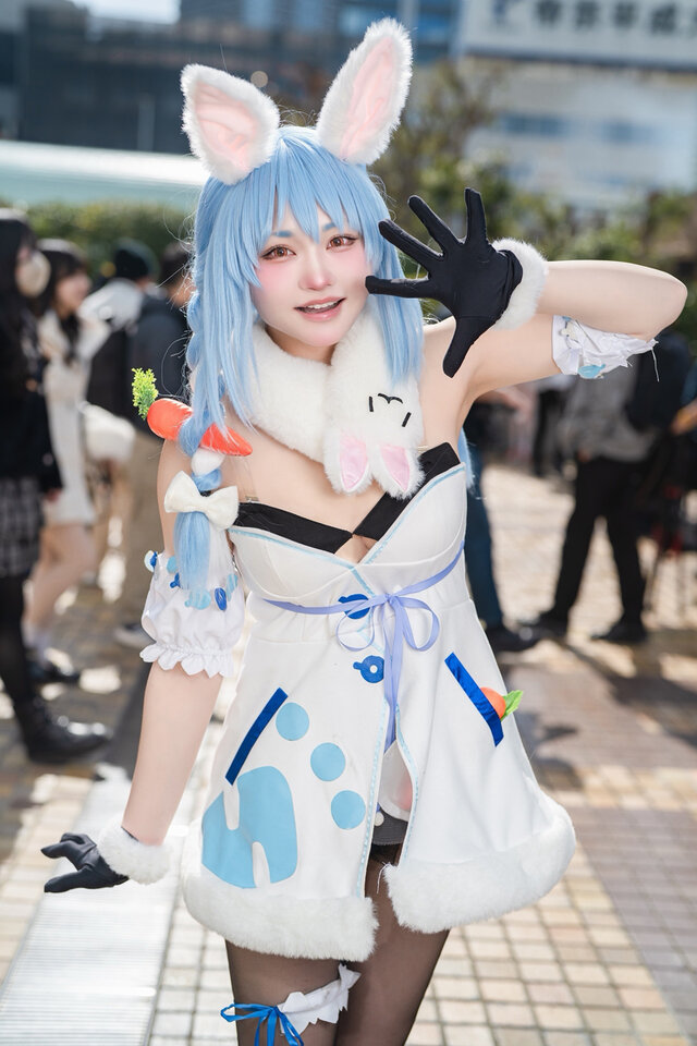 杉浦莉莉兔田佩克拉COS：兔耳萌力全开，仿佛手办走进现实