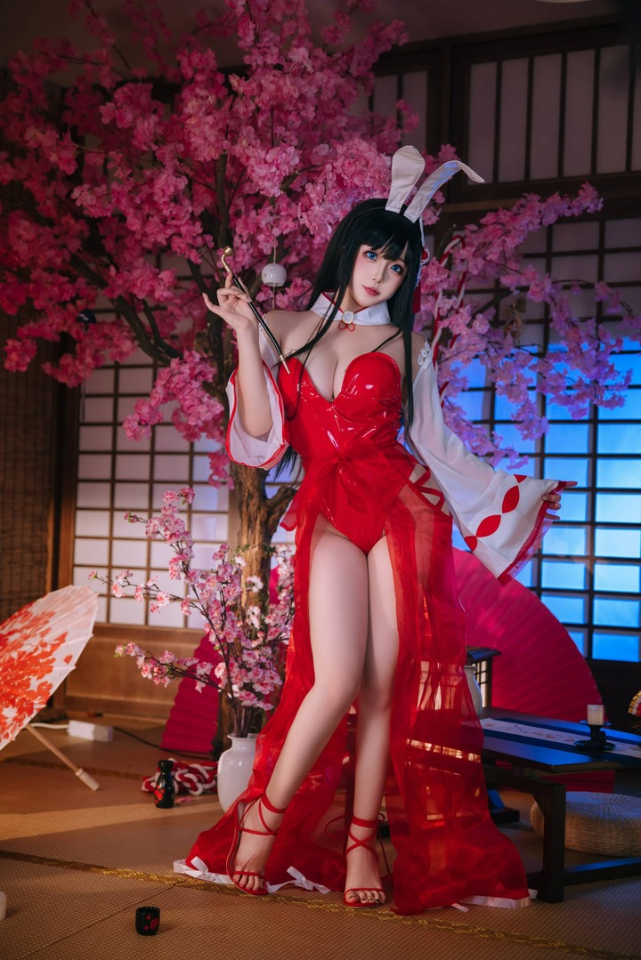 碧蓝航线大山COS赏析:日奈娇兔女郎造型展现角色优雅魅力 碧蓝航线大山COS赏析:日奈娇兔女郎造型展现角色优雅魅力