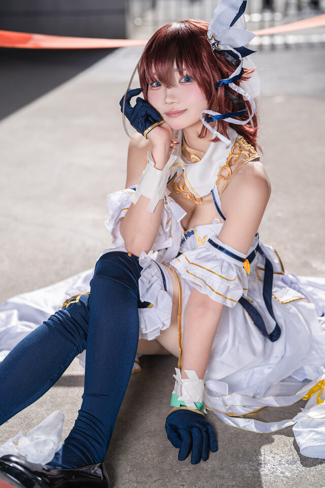 Narumera时乃空COS:纯白偶像造型太治愈,甜美笑容一眼心动 Narumera时乃空COS:纯白偶像造型太治愈,甜美笑容一眼心动