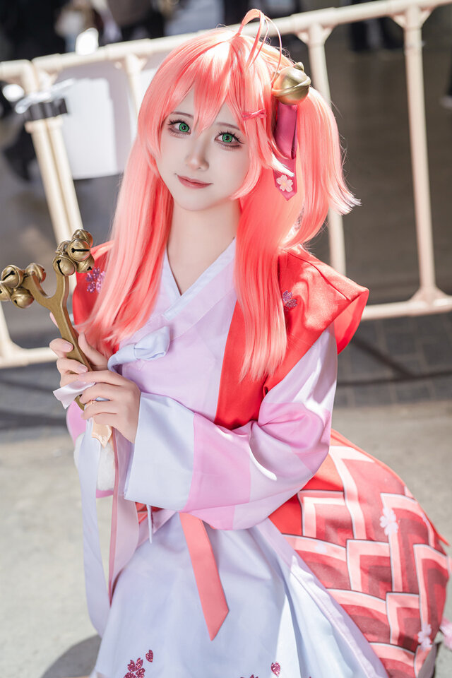 樱色巫女降临!PikuPiku樱巫女cos还原神社偶像的治愈魅力 樱色巫女降临!PikuPiku樱巫女cos还原神社偶像的治愈魅力