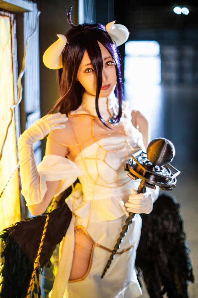 Mayuchi礼服雅儿贝德COS:完美演绎纯洁与魅惑的反差美学 Mayuchi礼服雅儿贝德COS:完美演绎纯洁与魅惑的反差美学
