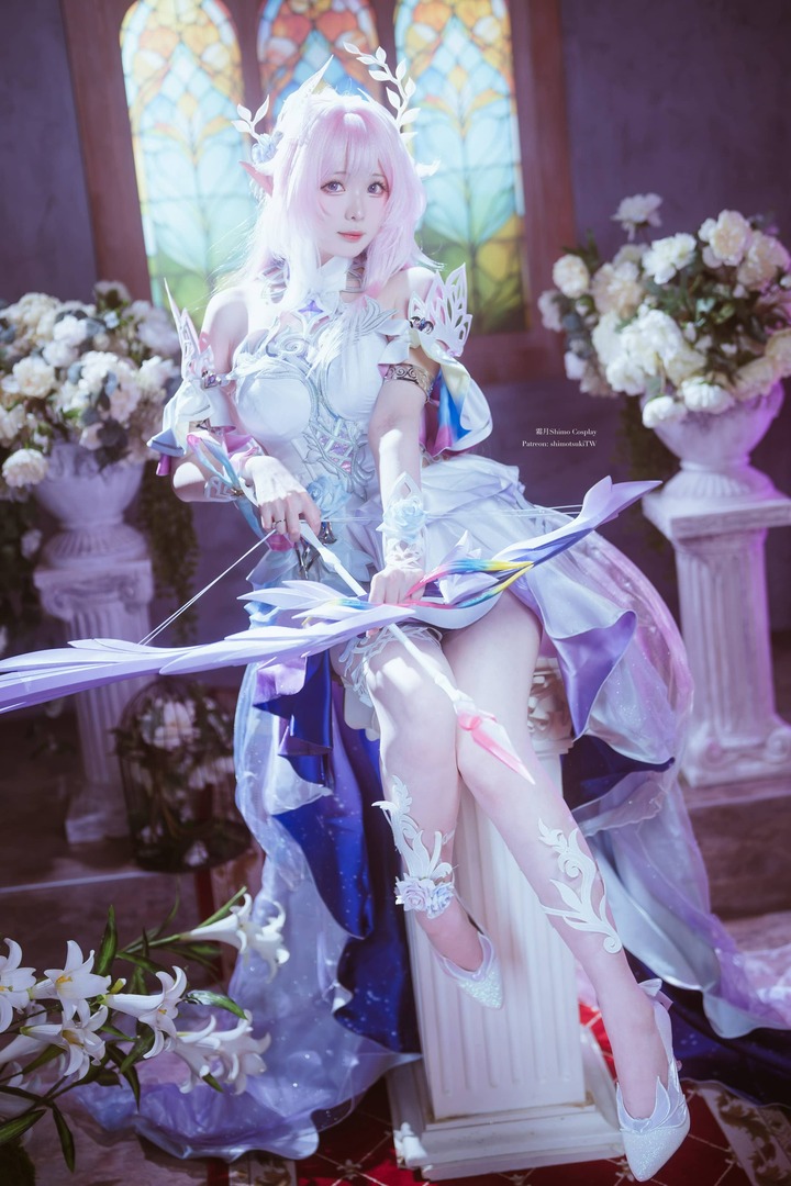 崩坏星穹铁道昔涟cos:霜月shimo演绎粉白梦境中的优雅重逢 崩坏星穹铁道昔涟cos:霜月shimo演绎粉白梦境中的优雅重逢