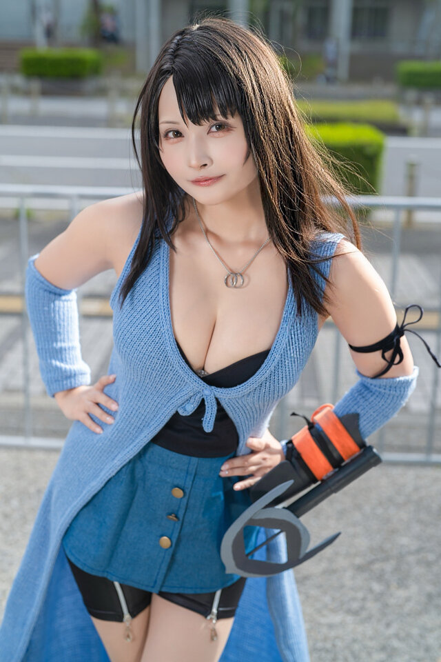 最终幻想8哈蒂利COS:天音Allie演绎温柔又帅气的经典女主 最终幻想8哈蒂利COS:天音Allie演绎温柔又帅气的经典女主