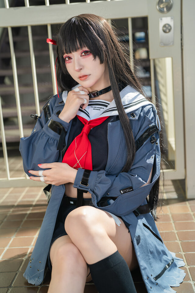 鸣潮朽叶千咲COS:天世Amase冷艳眼神诠释废墟感少女魅力 鸣潮朽叶千咲COS:天世Amase冷艳眼神诠释废墟感少女魅力