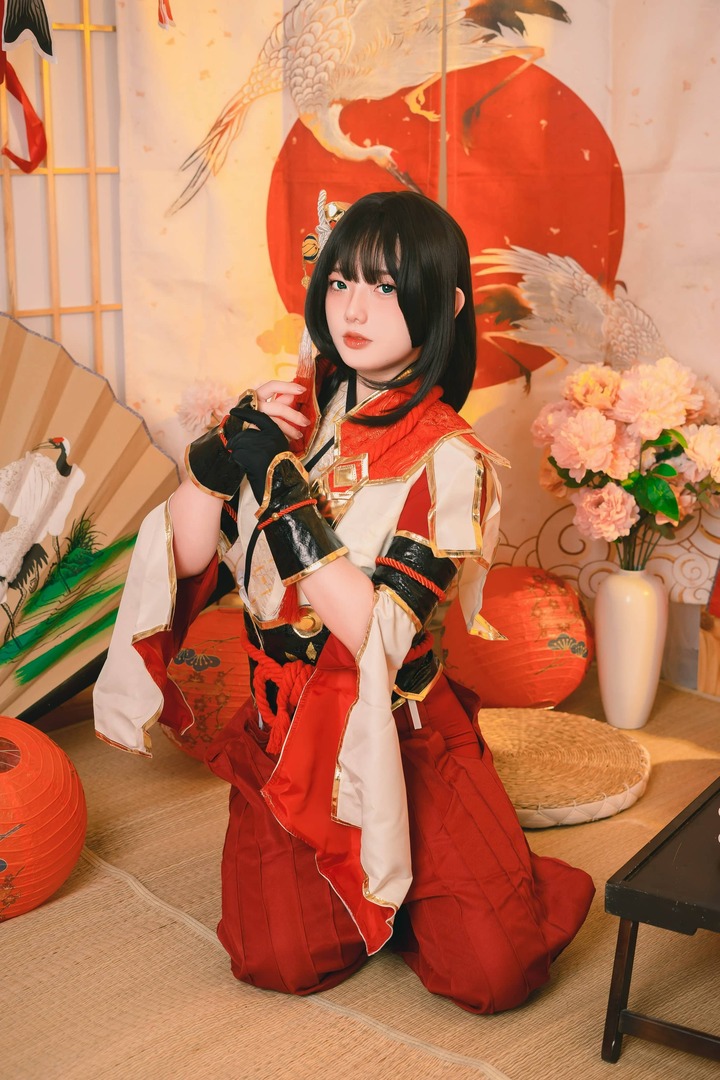 Messie Huang火芽cos:展现炎火村接待娘的温柔气质与魅力 Messie Huang火芽cos:展现炎火村接待娘的温柔气质与魅力