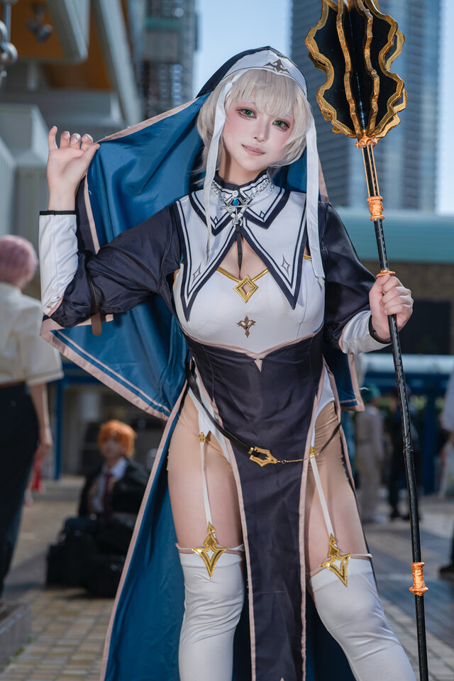 星尤奈白银诺艾尔COS:HoloLive修女造型下的骑士团长魅力 星尤奈白银诺艾尔COS:HoloLive修女造型下的骑士团长魅力