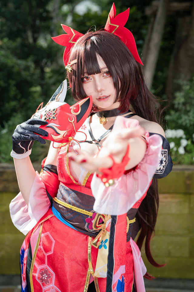假面愚者降临池袋!Noameron绝美花火cos欢愉少女神韵拉满 假面愚者降临池袋!Noameron绝美花火cos欢愉少女神韵拉满