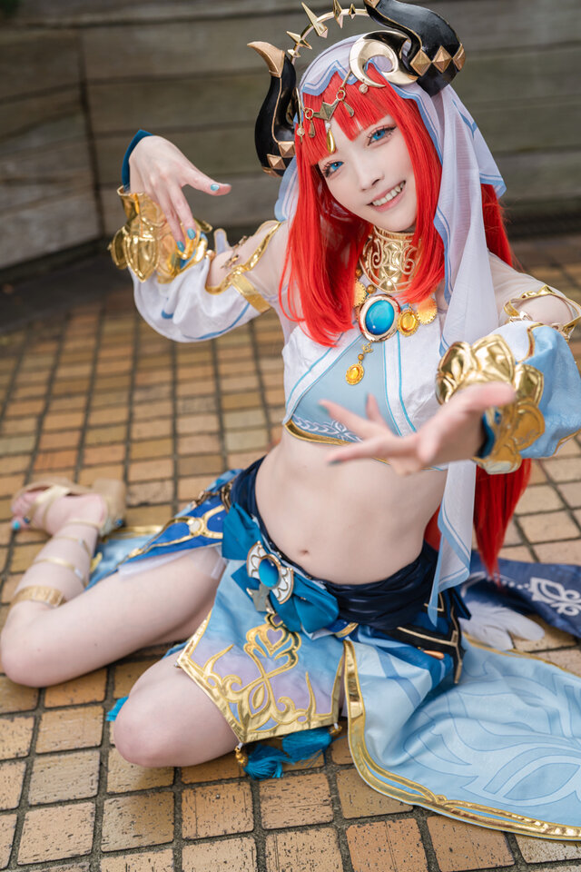 Shiora原神妮露cos:红发舞者惊艳亮相,异域华服还原度拉满 Shiora原神妮露cos:红发舞者惊艳亮相,异域华服还原度拉满
