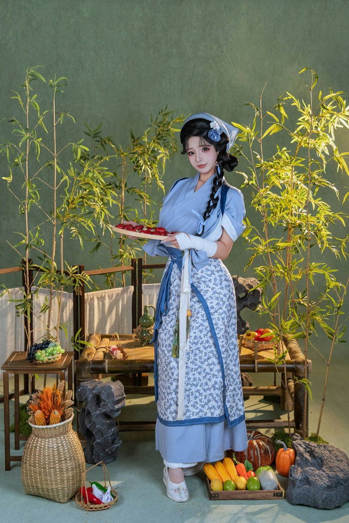 yuuhui玉汇青衫田舍女cos赏析:质朴田园里的古风少女韵味 yuuhui玉汇青衫田舍女cos赏析:质朴田园里的古风少女韵味