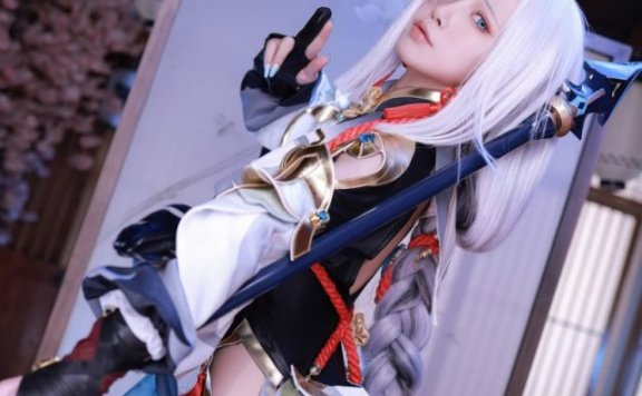 水淼aqua_cos申鹤 | 水淼aqua在《原神》化身“流鼻血版”申鹤