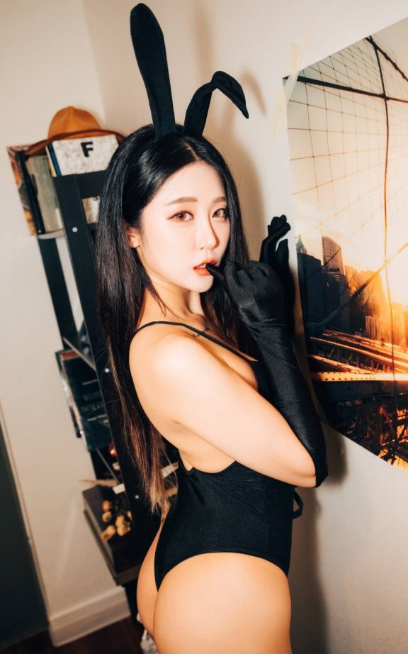 Bomi(보미)  LOOZY系列 | Bomi(보미)_Roomate·室友 cos作品 [52P-954MB]