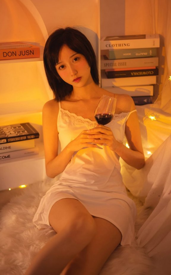 木棉棉OwO cos图集 | 木棉棉OwO_红酒好喝cos作品 [28P-207MB]