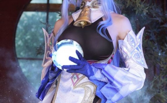 在Genshin Impact《原神》中的一系列cosplay照片，性感迷人