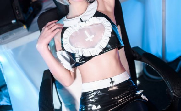 阿包也是兔娘cos护士 | 阿包也是兔娘_3月舰长图包·阿包护士cos [48P-1.10GB]