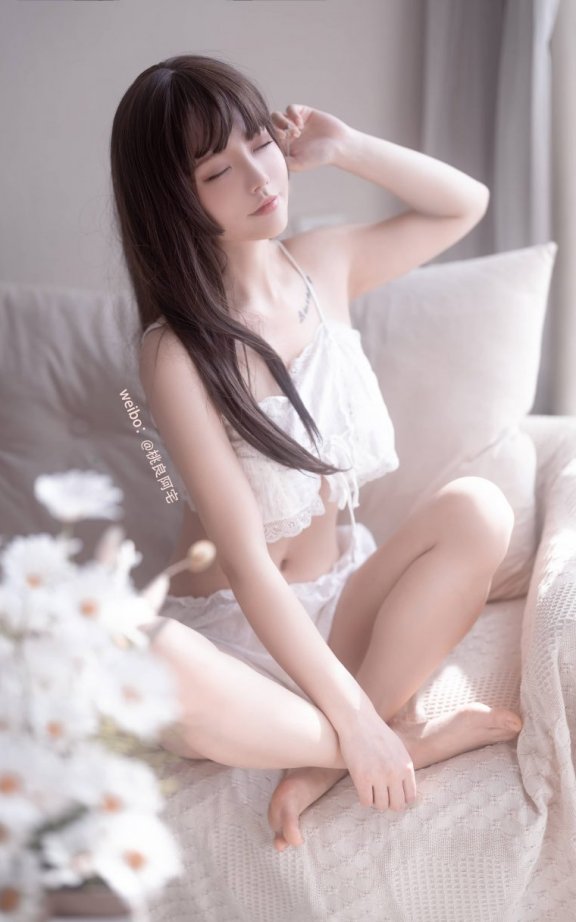 桃良阿宅cosplay图集 | 桃良阿宅_桃子·吊带睡衣cos图包 [30P-153MB]