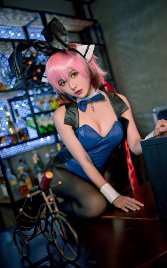 鳗鱼霏儿cos伊卡洛斯 | 鳗鱼霏儿_天降之物·伊卡洛斯兔女郎cos作品 [12P-121MB]