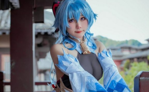 女coser@miidoo酱在游戏《原神Impact》中的甘雨COSPLAY