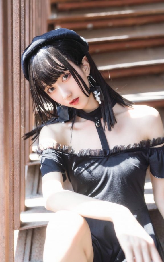 木棉棉OwO cosplay作品 | 木棉棉OwO_连体裙·黑色魅惑cos图包 [23P-441MB]