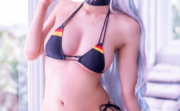 雨波_HaneAme cos“比基尼版”欧根亲王,展现其完美身材与温柔气质