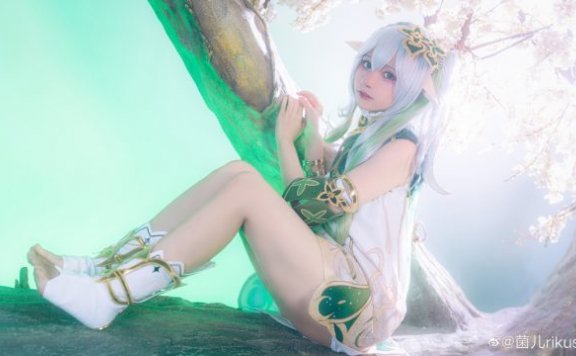 菌儿rikushi- cos《原神》纳西妲,点燃可爱与迷人的火花