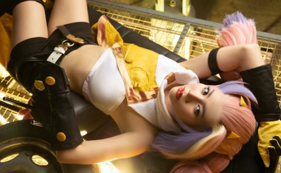 泰国女coser化身《传说对决》女法师邦尼,以一种完美的方式出现