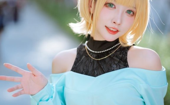 宮本桜cos《我推的孩子》MEM啾,展现偶像的迷人魅力!