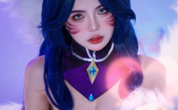 女神Mai_Dora在《英雄联盟》游戏社区发布漂亮迷人的阿狸cosplay照片