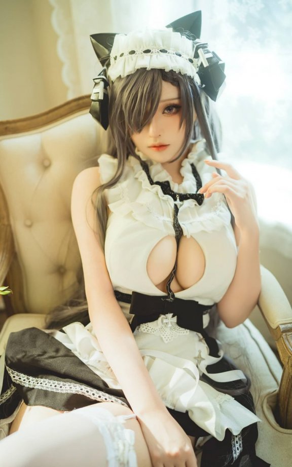 菌烨tako cos奥古斯特 | 菌烨tako_碧蓝航线·奥古斯特女仆cos [12P-142MB]