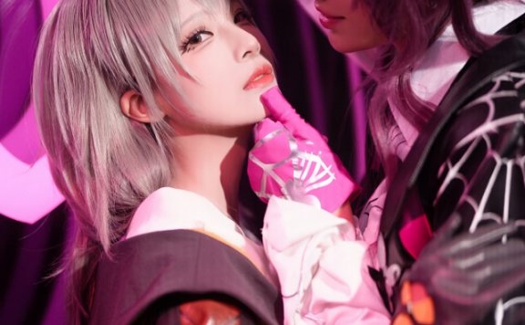 coser河野華化身《崩坏:星穹铁道》星,与卡琳娜惊艳亮相BilibiliWorld 2023