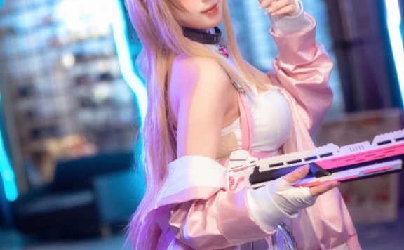 shiro希若cos《胜利女神:妮姬》毒蛇,霸气妮姬的性感魅力重现!