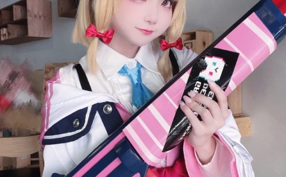 花崎Makura cos《蔚蓝档案》才羽桃井,从游戏走出的粉嫩二星