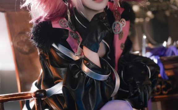 重庆美妹腥味猫罐:不仅容貌出众,而且COSPLAY才华令人惊叹