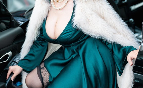 地狱的吹雪角色COS：雨波_HaneAme精准还原角色的完美示范