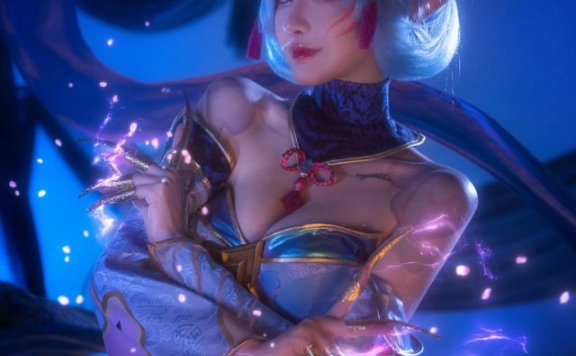露儿大魔王COS作品:美腿女神的魔幻COSPLAY!