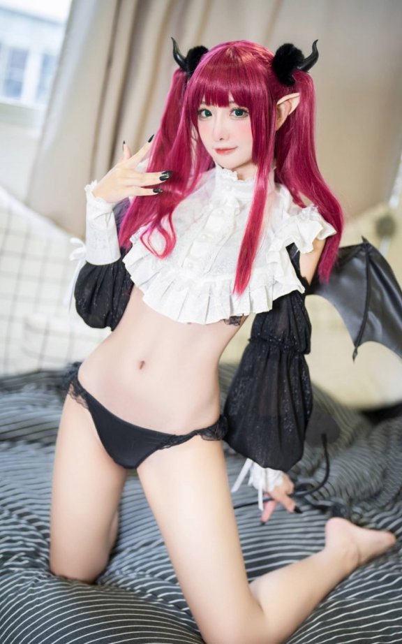 紫氯氯cos利兹 | 紫氯氯_更衣人偶·利兹小恶魔cos作品 [15P-38MB]