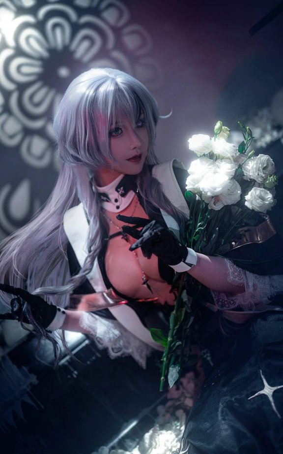 露兒大魔王cos橡木匣 | 露兒大魔王_无期迷途·橡木匣cos作品 [18P-337MB]