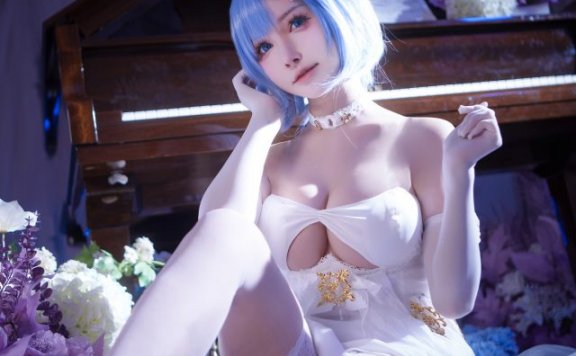 指挥官的二次元之约：超级小禾儿cos《碧蓝航线》恰巴耶夫